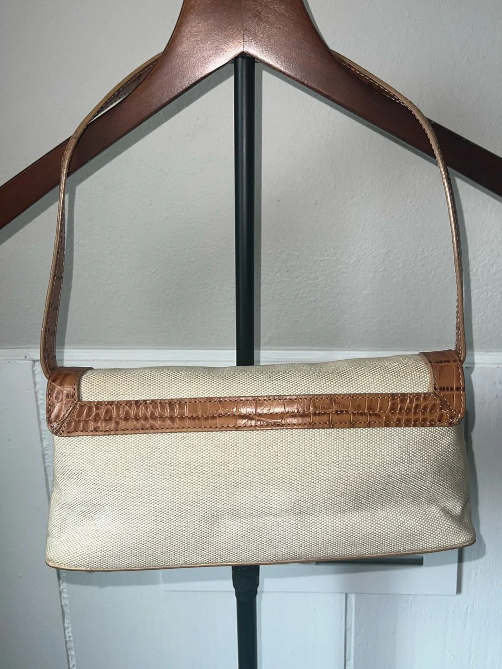 Antonio Melani Beige Canvas Brown Leather Turn Lock Shoulder Bag Purse - Picture 3 of 7